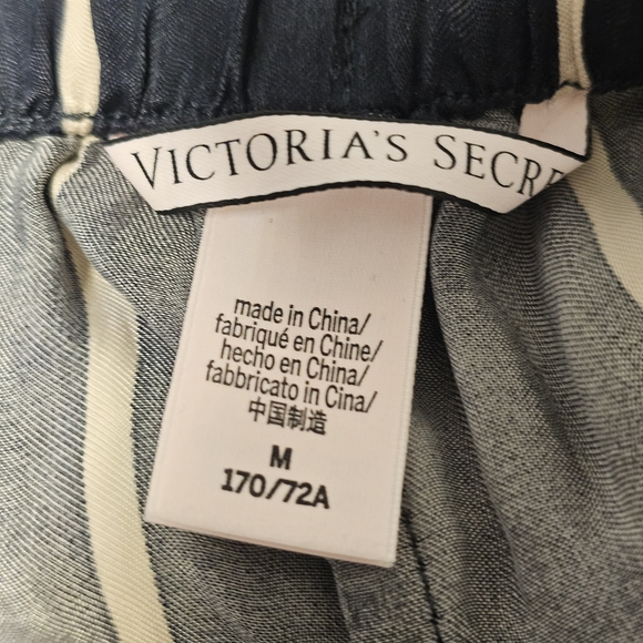 Victoria's Secret Black and Cream Striped 100% Cupro Medium - Picture 6 of 7